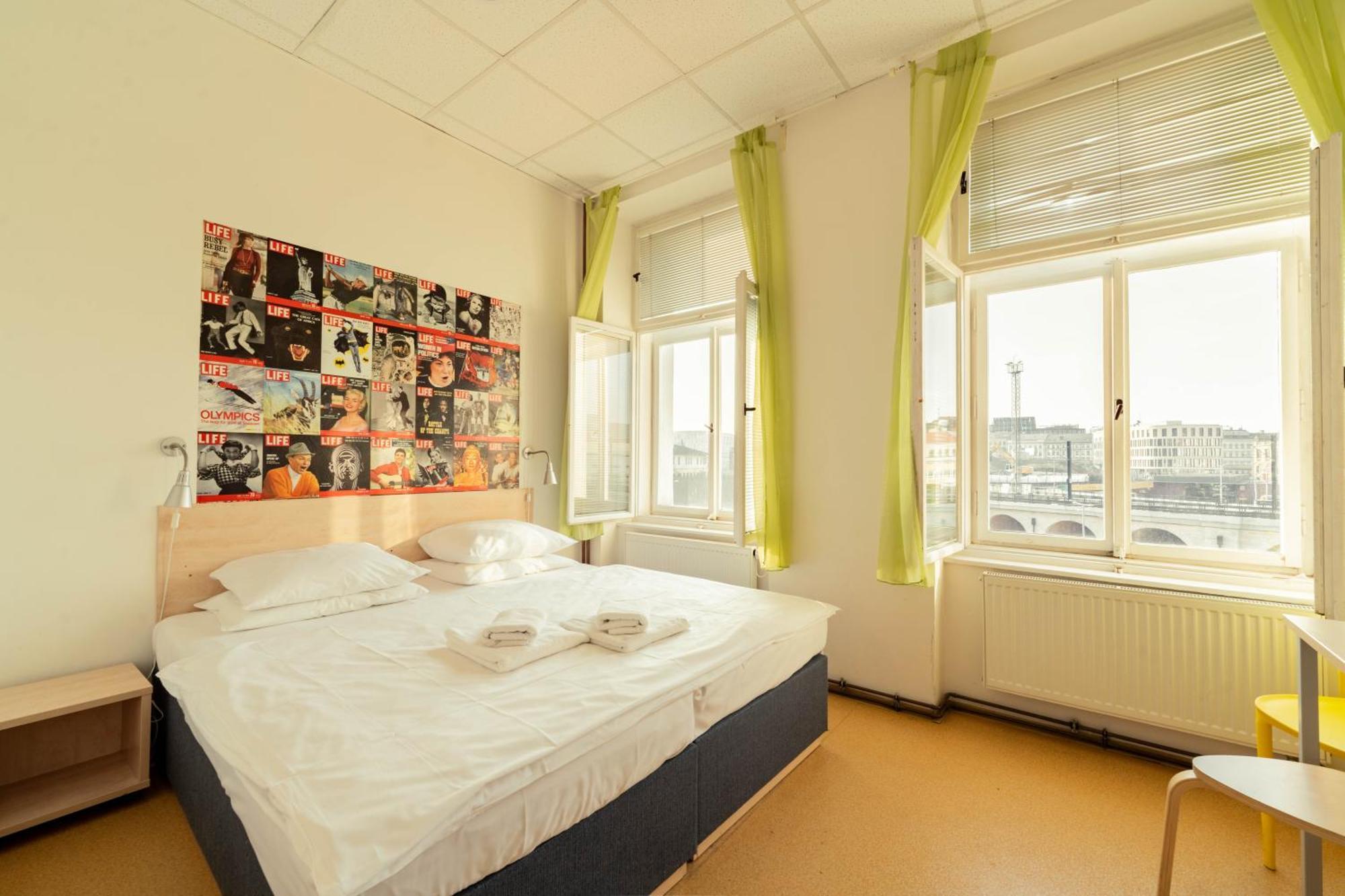 Drunken Monkey Hostel *
