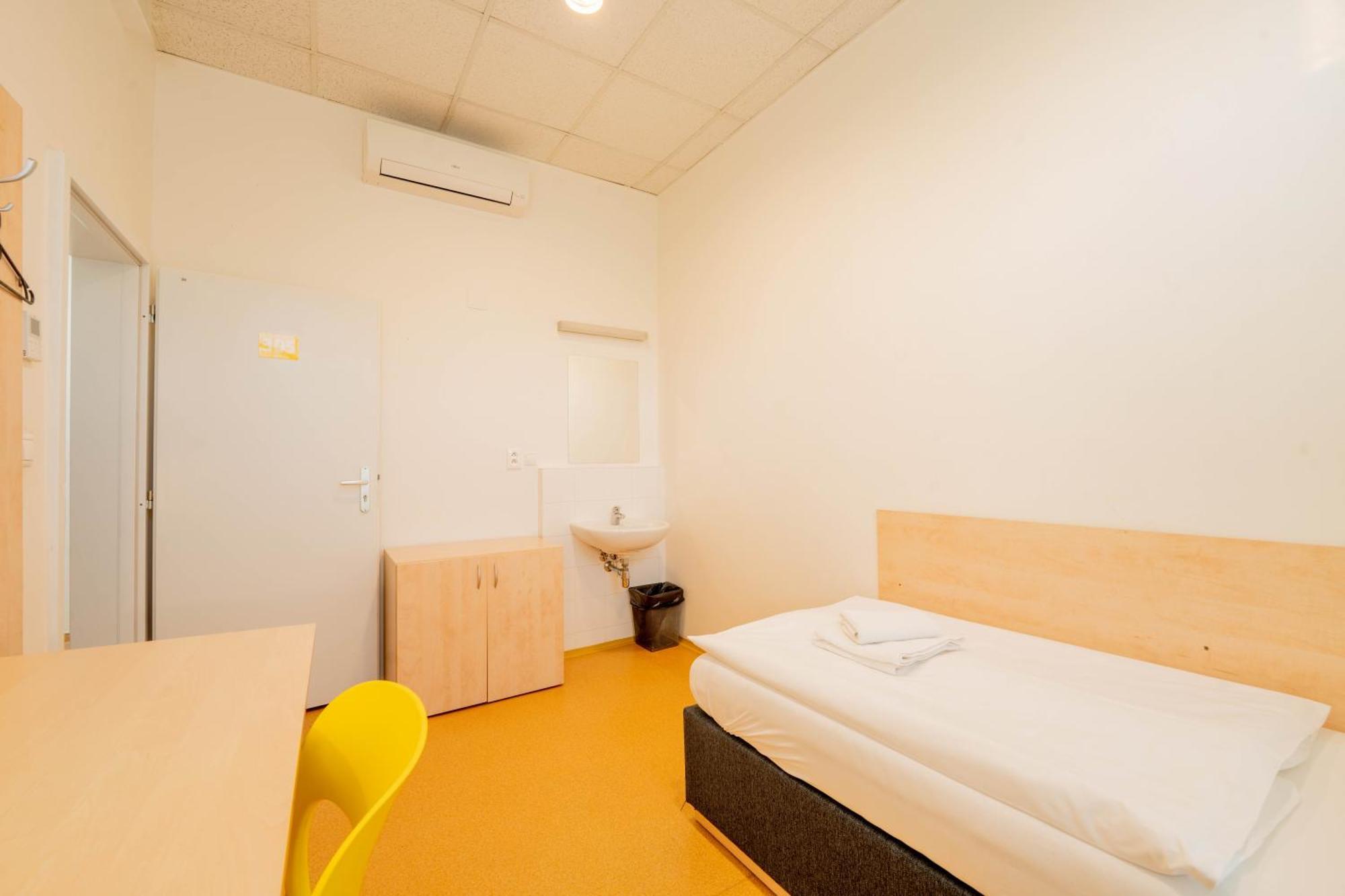 Drunken Monkey Albergue *